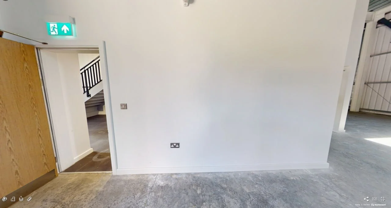 Shepherd's Bush | W12 9RB gallery image 14